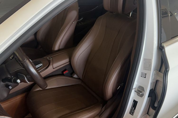 Used Mercedes-Benz E-Class New Energy 2021 E 350 e L Plug-in Hybrid Sedan Interior 1