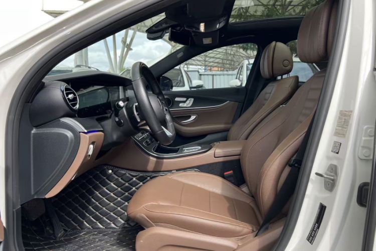 Used Mercedes-Benz E-Class New Energy 2021 E 350 e L Plug-in Hybrid Sports Sedan Interior 3