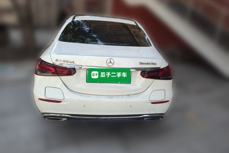 Used Mercedes-Benz E-Class New Energy 2021 E 350 e L Plug-in Hybrid Sedan Rear