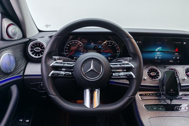 Used Mercedes-Benz E-Class New Energy 2021 E 350 e L Plug-in Hybrid Sedan Steering Wheel