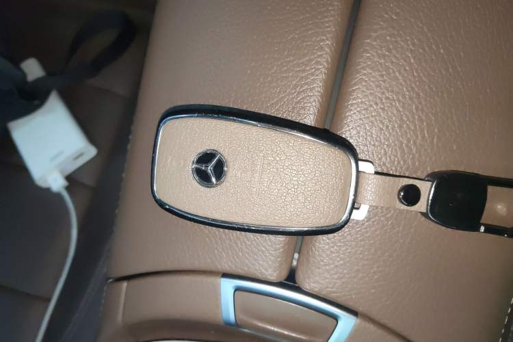 Used Mercedes-Benz E-Class New Energy 2021 E 350 e L Plug-in Hybrid Sports Sedan Vehicle Key