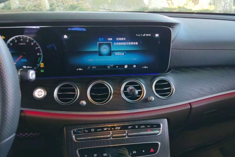 Used Mercedes-Benz E-Class New Energy 2022 Second Facelift E 350 e L Plug-in Hybrid Sports Sedan Audio And AC Panel