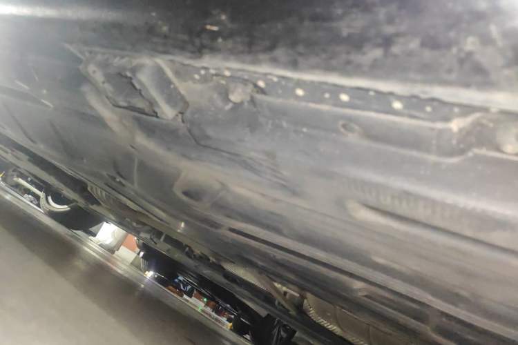 Used Mercedes-Benz E-Class New Energy 2022 E 350 e L Plug-in Hybrid Sedan Chassis Rear Left