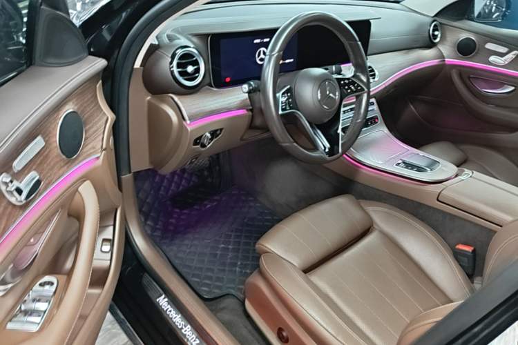 Used Mercedes-Benz E-Class New Energy 2022 Second Facelift E 350 e L Plug-in Hybrid Sedan Driver Seat