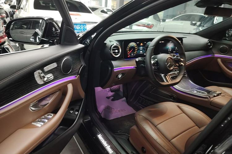 Used Mercedes-Benz E-Class New Energy 2022 E 350 e L Plug-in Hybrid Sports Sedan Driver Seat