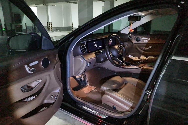 Used Mercedes-Benz E-Class New Energy 2022 Facelift E 350 e L Plug-in Hybrid Sedan Driver Seat