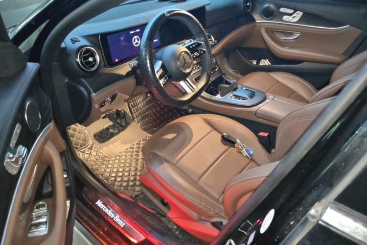 Used Mercedes-Benz E-Class New Energy 2022 Restyled E 350 e L Plug-in Hybrid Sports Sedan Driver Seat