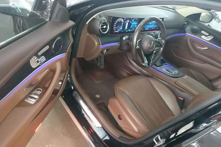 Used Mercedes-Benz E-Class New Energy 2022 Restyled E 350 e L Plug-in Hybrid Sedan Driver Seat