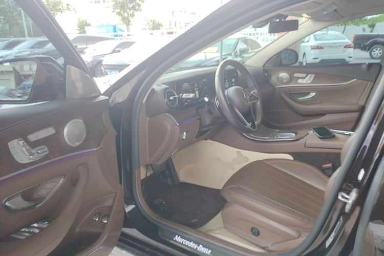 Used Mercedes-Benz E-Class New Energy 2022 Restyled E 350 e L Plug-in Hybrid Sedan Driver Seat