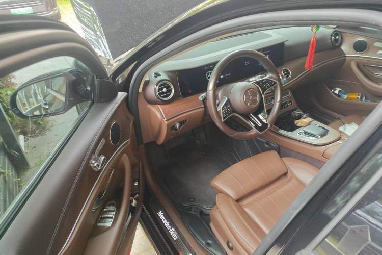 Used Mercedes-Benz E-Class New Energy 2022 Second Facelift E 350 e L Plug-in Hybrid Sports Sedan Driver Seat