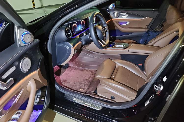 Used Mercedes-Benz E-Class New Energy 2022 Restyled E 350 e L Plug-in Hybrid Sports Sedan Driver Seat