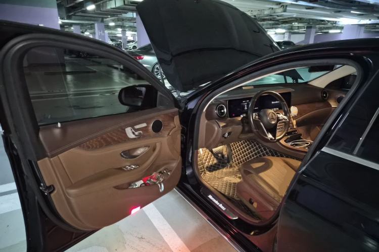 Used Mercedes-Benz E-Class New Energy 2022 Restyled E 350 e L Plug-in Hybrid Sedan Driver Seat