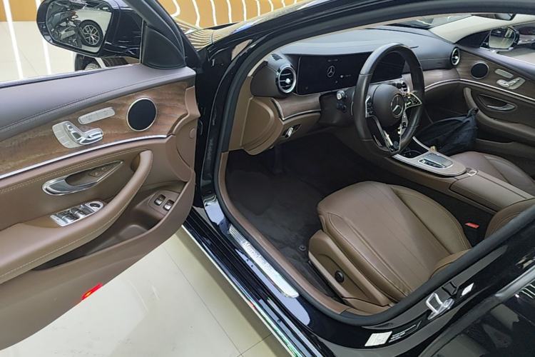Used Mercedes-Benz E-Class New Energy 2022 Restyled E 350 e L Plug-in Hybrid Sedan Driver Seat