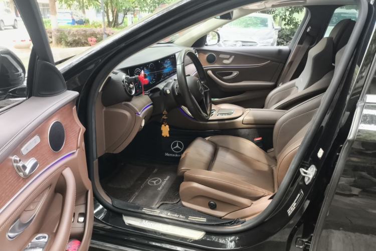 Used Mercedes-Benz E-Class New Energy 2022 Second Facelift E 350 e L Plug-in Hybrid Sedan Driver Seat