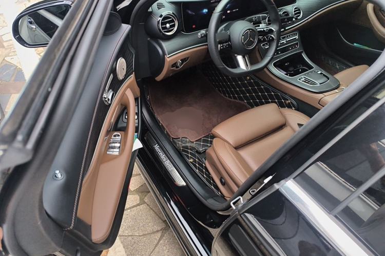 Used Mercedes-Benz E-Class New Energy 2022 Restyled E 350 e L Plug-in Hybrid Sports Sedan Driver Seat