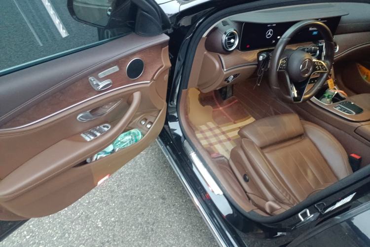 Used Mercedes-Benz E-Class New Energy 2022 Facelift E 350 e L Plug-in Hybrid Sedan Driver Seat