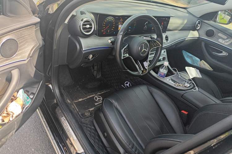Used Mercedes-Benz E-Class New Energy 2022 E 350 e L Plug-in Hybrid Sedan Driver Seat