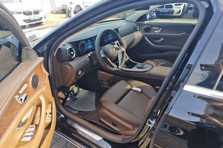 Used Mercedes-Benz E-Class New Energy 2022 Restyled E 350 e L Plug-in Hybrid Sports Sedan Driver Seat