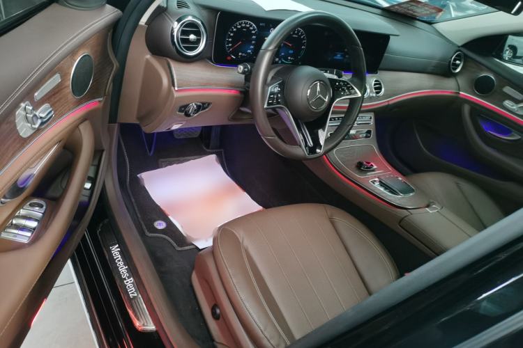 Used Mercedes-Benz E-Class New Energy 2022 Second Facelift E 350 e L Plug-in Hybrid Sedan Driver Seat