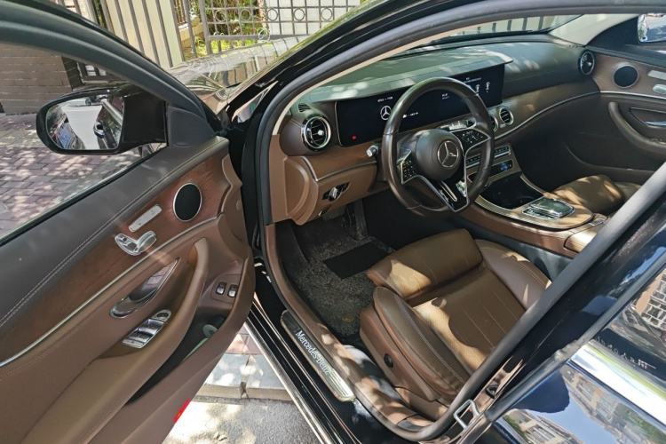 Used Mercedes-Benz E-Class New Energy 2022 Restyled E 350 e L Plug-in Hybrid Sports Sedan Driver Seat