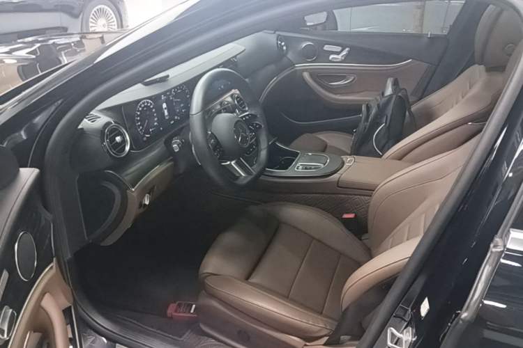 Used Mercedes-Benz E-Class New Energy 2022 Second Facelift E 350 e L Plug-in Hybrid Sports Sedan Driver Seat