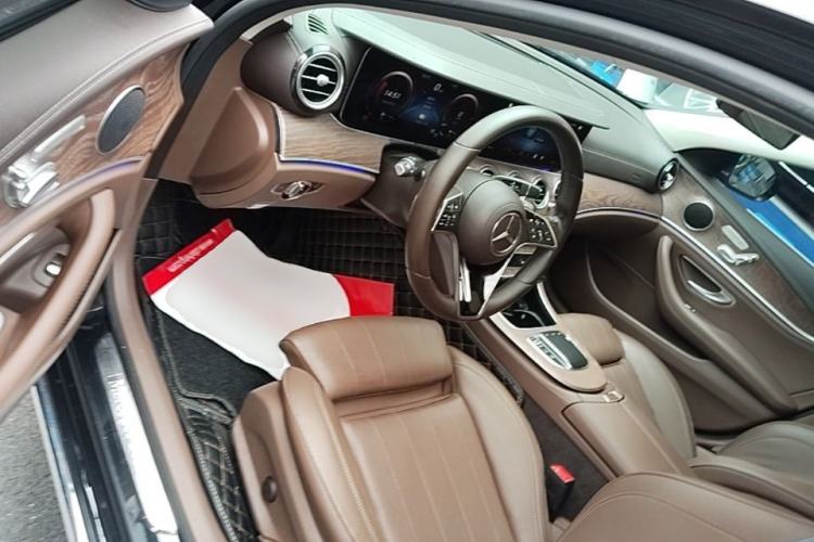 Used Mercedes-Benz E-Class New Energy 2022 Facelift E 350 e L Plug-in Hybrid Sedan Driver Seat