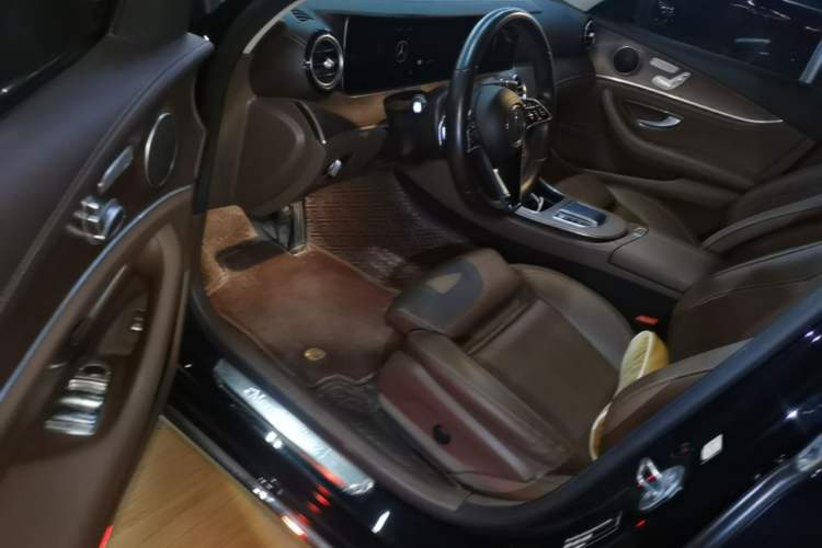 Used Mercedes-Benz E-Class New Energy 2022 Second Facelift E 350 e L Plug-in Hybrid Sedan Driver Seat