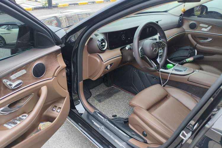 Used Mercedes-Benz E-Class New Energy 2022 Facelift E 350 e L Plug-in Hybrid Sedan Driver Seat