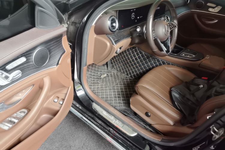 Used Mercedes-Benz E-Class New Energy 2022 Restyled E 350 e L Plug-in Hybrid Sports Sedan Driver Seat