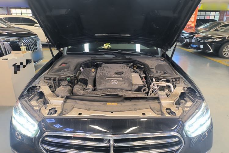 Used Mercedes-Benz E-Class New Energy 2022 Restyled E 350 e L Plug-in Hybrid Sedan Engine Bay