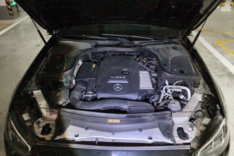 Used Mercedes-Benz E-Class New Energy 2022 Facelift E 350 e L Plug-in Hybrid Sedan Engine Bay