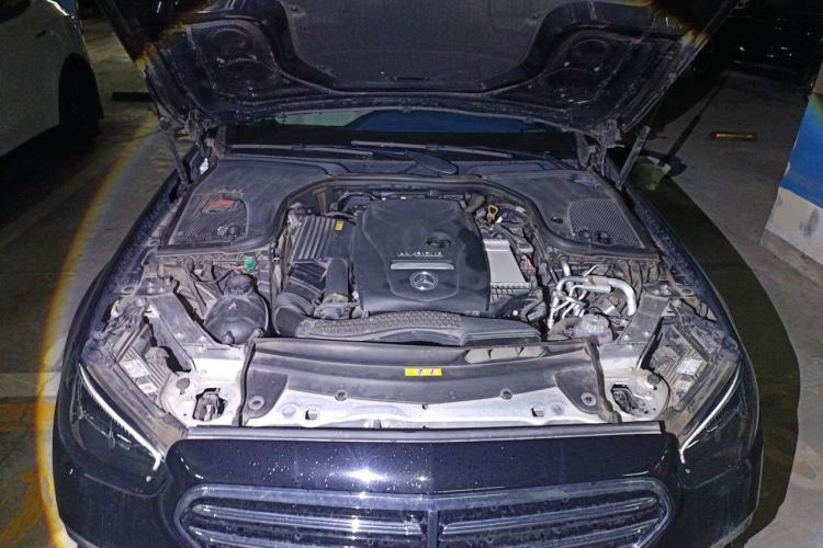 Used Mercedes-Benz E-Class New Energy 2022 E 350 e L Plug-in Hybrid Sedan Engine Bay