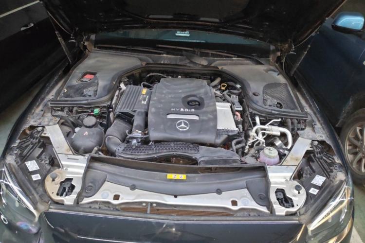 Used Mercedes-Benz E-Class New Energy 2022 Restyled E 350 e L Plug-in Hybrid Sports Sedan Engine Bay