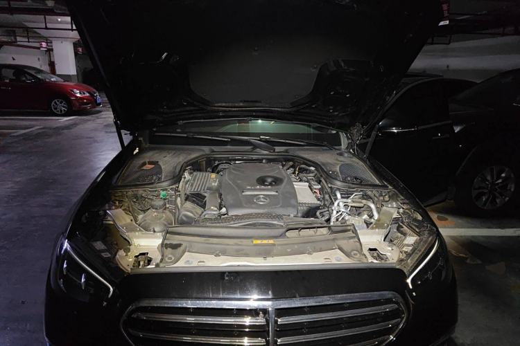Used Mercedes-Benz E-Class New Energy 2022 Second Facelift E 350 e L Plug-in Hybrid Sedan Engine Bay