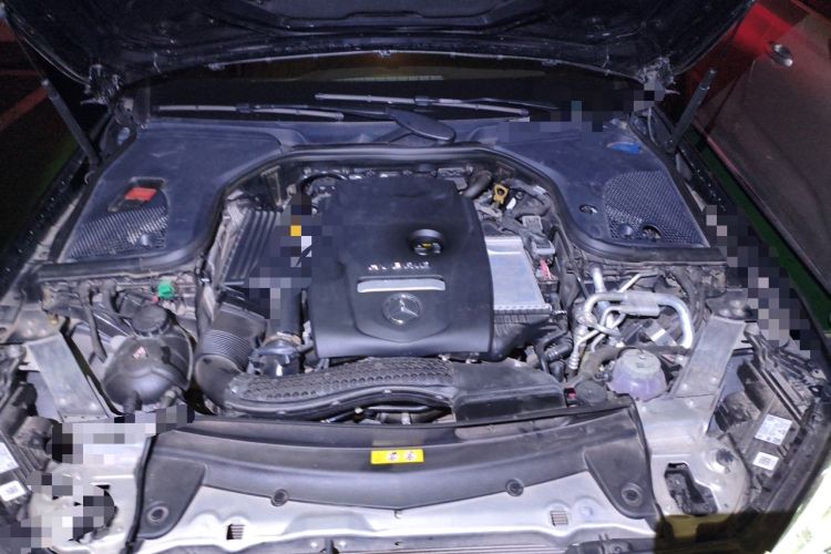 Used Mercedes-Benz E-Class New Energy 2022 Restyled E 350 e L Plug-in Hybrid Sedan Engine Bay