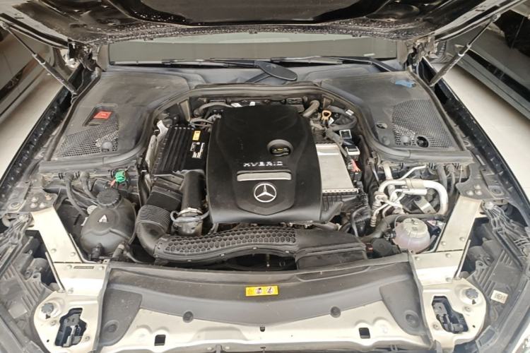 Used Mercedes-Benz E-Class New Energy 2022 Restyled E 350 e L Plug-in Hybrid Sports Sedan Engine Bay