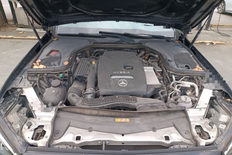 Used Mercedes-Benz E-Class New Energy 2022 Second Facelift E 350 e L Plug-in Hybrid Sports Sedan Engine Bay