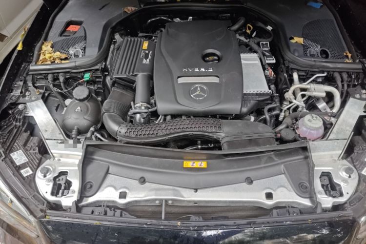 Used Mercedes-Benz E-Class New Energy 2022 Restyled E 350 e L Plug-in Hybrid Sedan Engine Bay