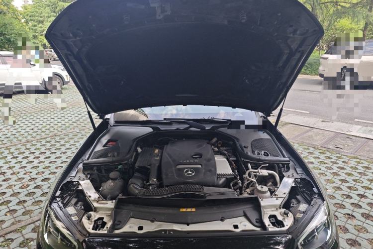 Used Mercedes-Benz E-Class New Energy 2022 Facelift E 350 e L Plug-in Hybrid Sedan Engine Bay