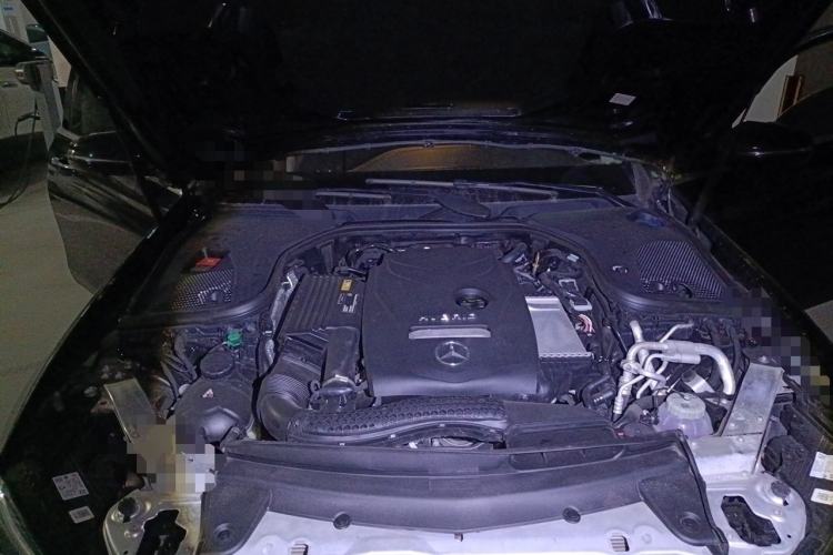 Used Mercedes-Benz E-Class New Energy 2022 Second Facelift E 350 e L Plug-in Hybrid Sedan Engine Bay