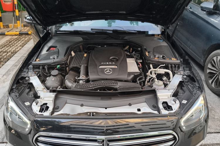 Used Mercedes-Benz E-Class New Energy 2022 Facelift E 350 e L Plug-in Hybrid Sedan Engine Bay