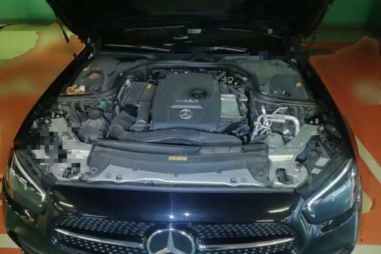Used Mercedes-Benz E-Class New Energy 2022 Second Facelift E 350 e L Plug-in Hybrid Sports Sedan Engine Bay