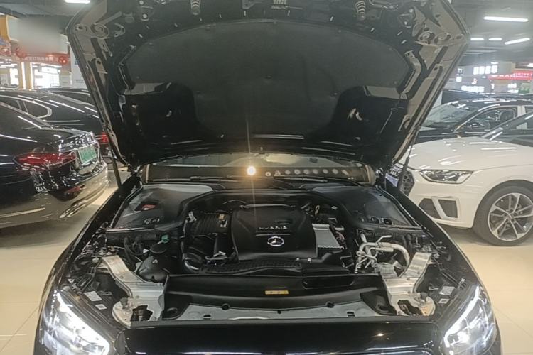Used Mercedes-Benz E-Class New Energy 2022 Second Facelift E 350 e L Plug-in Hybrid Sedan Engine Bay