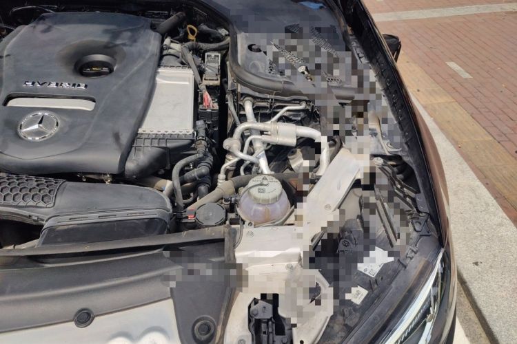 Used Mercedes-Benz E-Class New Energy 2022 Second Facelift E 350 e L Plug-in Hybrid Sports Sedan Engine Bay Left