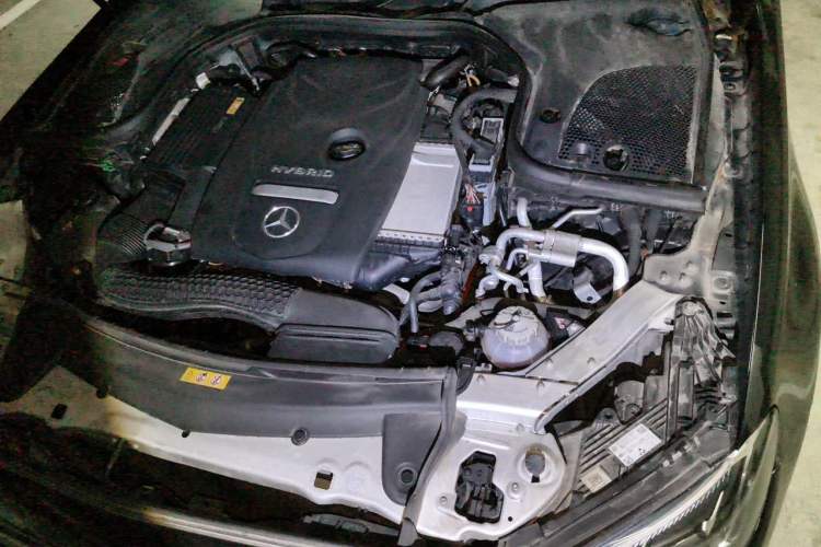 Used Mercedes-Benz E-Class New Energy 2022 Facelift E 350 e L Plug-in Hybrid Sedan Engine Bay Left