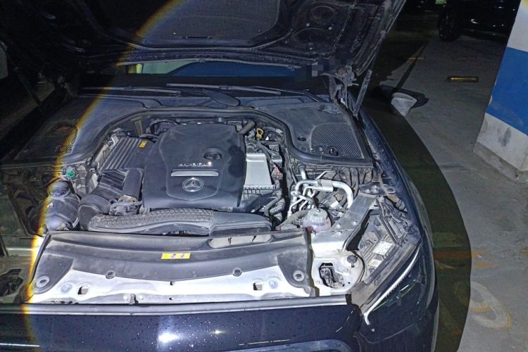 Used Mercedes-Benz E-Class New Energy 2022 E 350 e L Plug-in Hybrid Sedan Engine Bay Left