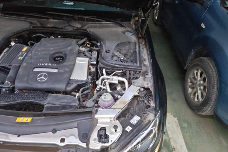 Used Mercedes-Benz E-Class New Energy 2022 Restyled E 350 e L Plug-in Hybrid Sports Sedan Engine Bay Left