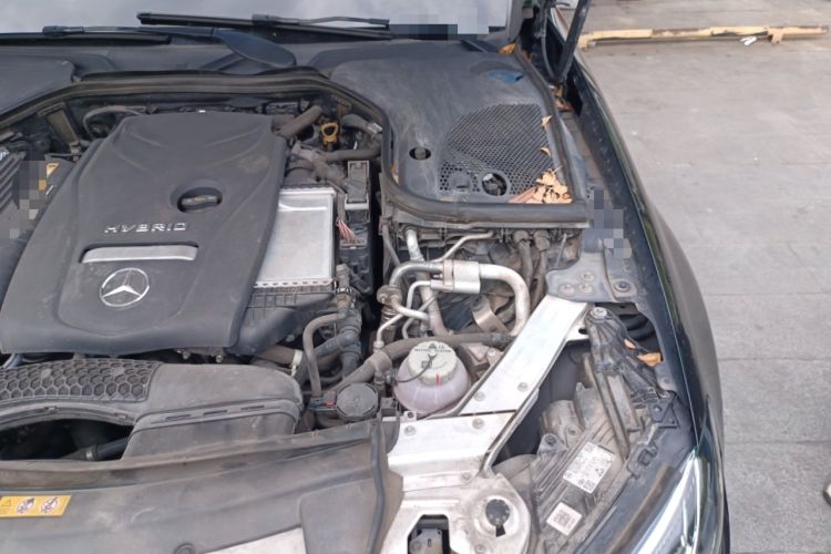 Used Mercedes-Benz E-Class New Energy 2022 Second Facelift E 350 e L Plug-in Hybrid Sports Sedan Engine Bay Left