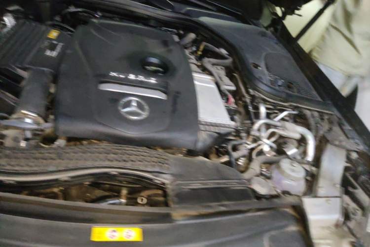 Used Mercedes-Benz E-Class New Energy 2022 Second Facelift E 350 e L Plug-in Hybrid Sedan Engine Bay Left