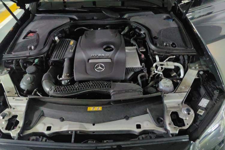 Used Mercedes-Benz E-Class New Energy 2022 E 350 e L Plug-in Hybrid Sports Sedan Engine Bay Left